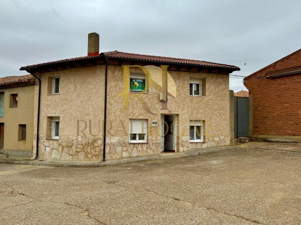 Casa o xalet en venda a Santa Cristina de Valmadrigal