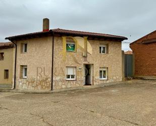 Vista exterior de Casa o xalet en venda en Santa Cristina de Valmadrigal