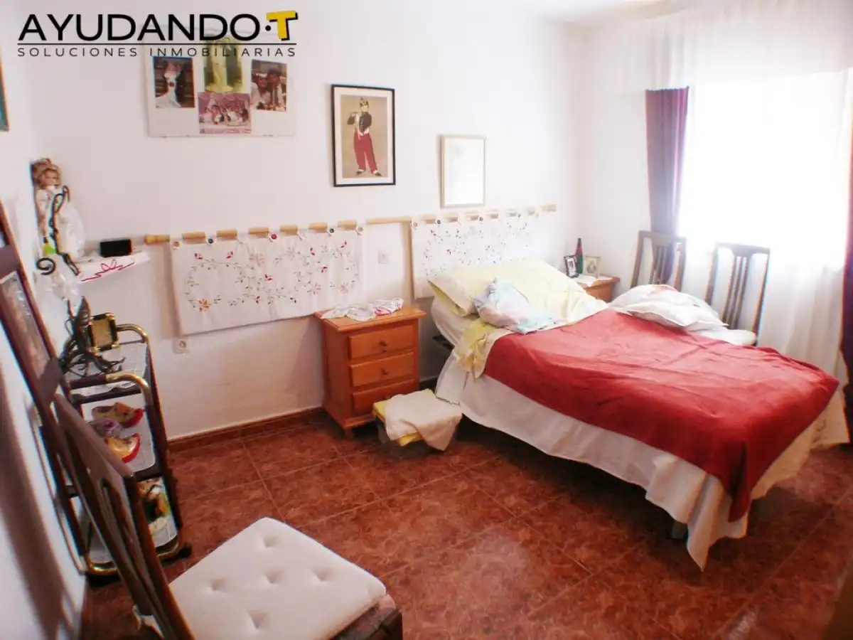 Habitación de Piso en venta en Madrid con Calefacción