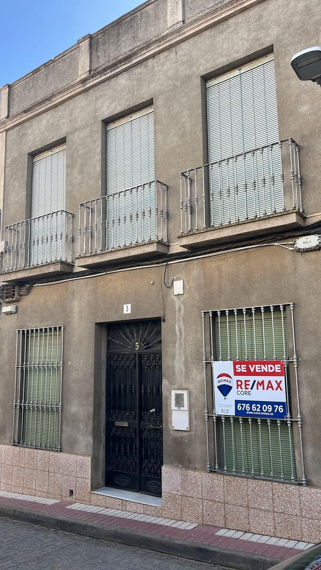 Vista exterior de Casa o xalet en venda en La Albuera amb Calefacció, Jardí privat i Terrassa