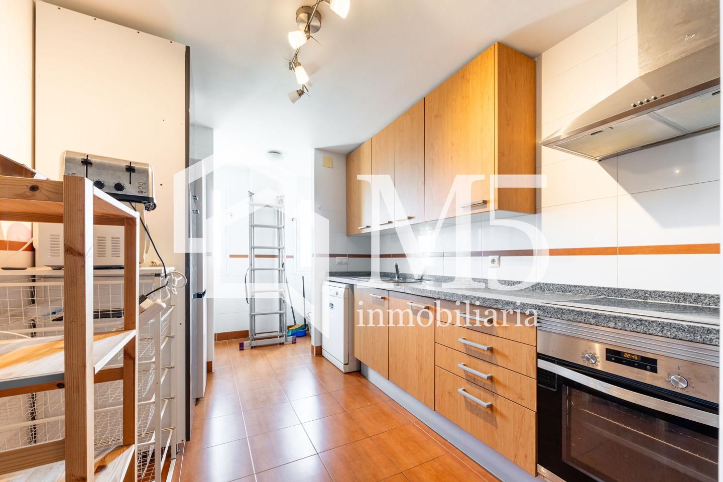 Kitchen of Duplex for sale in Vélez-Málaga  with Terrace, Storage room and Furnished
