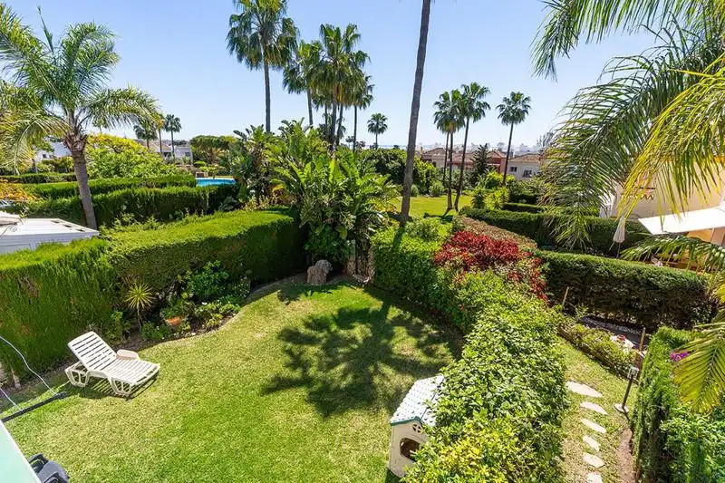 Garden of Detached homes for rent in Estepona  with Air Conditioner, Heating and Terrace