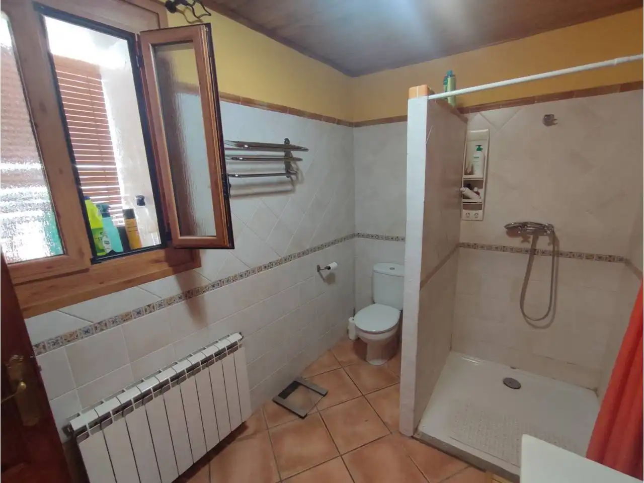 Bathroom of Houses for sale in Torrelavit  with Heating and Furnished