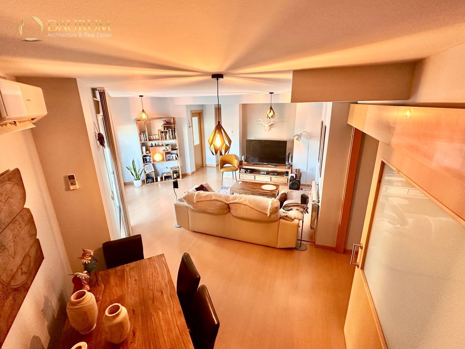 Living room of Flat for sale in Alcalá de Henares  with Air Conditioner, Heating and Terrace