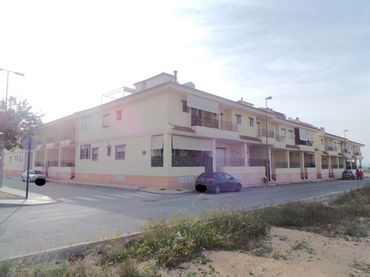 Chalet en venta en Calle Ángel Hernández