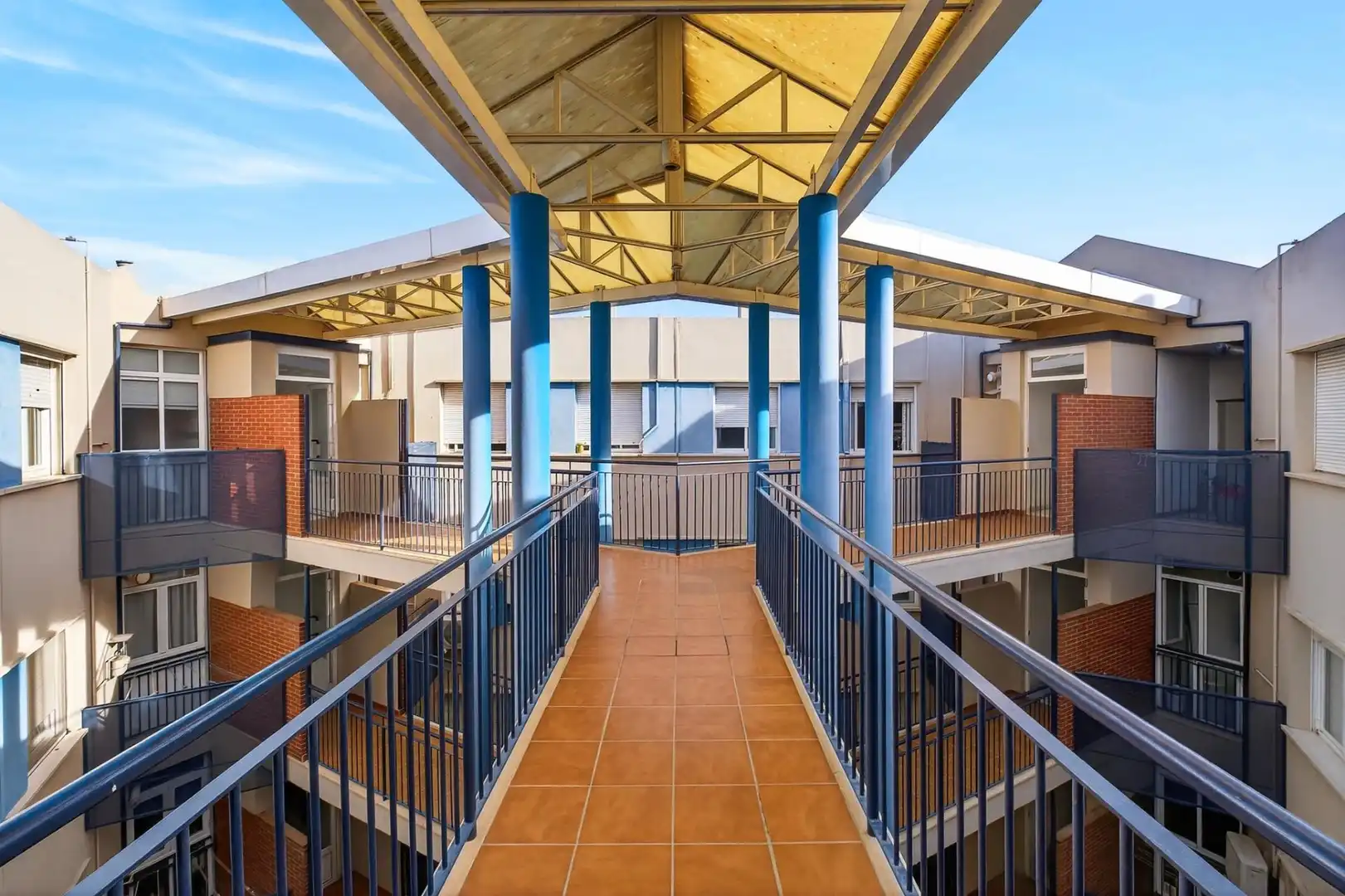Vista exterior de Piso en venta en Málaga con Piscina comunitaria
