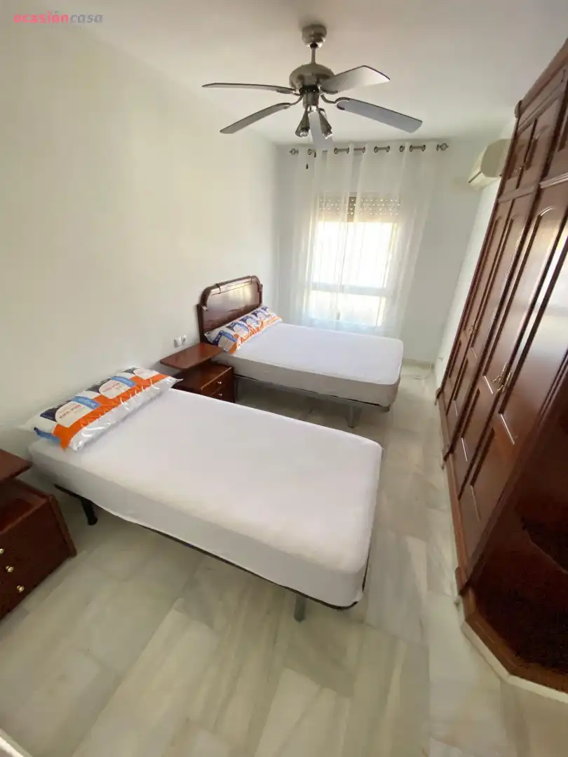 Bedroom of Flat for rent in Córdoba  with Air Conditioner, Terrace and Furnished