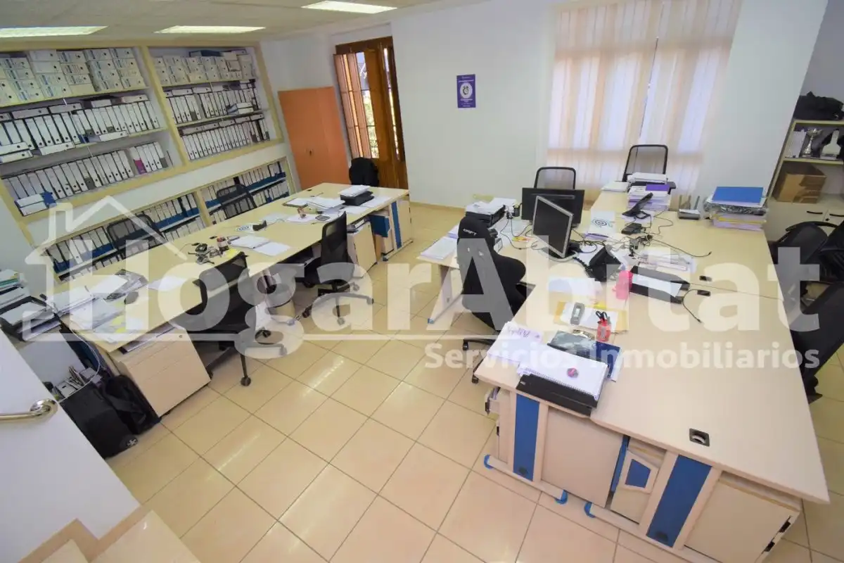 Oficina en venda a Calle GASSET