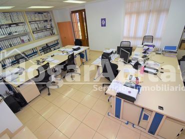 Oficina en venda a Calle GASSET