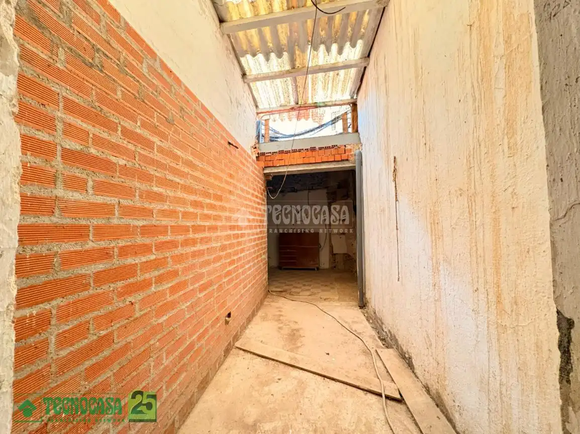 Detached homes for sale in Dosbarrios  with Heating