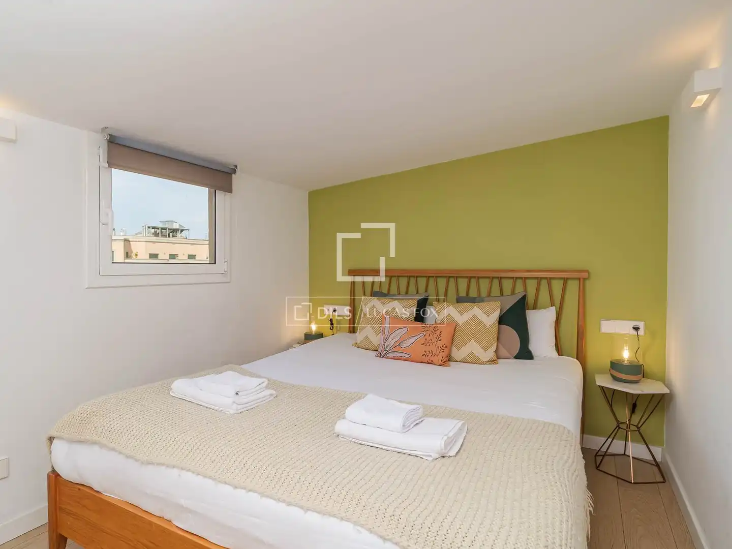 Schlafzimmer von Dachboden zum Verkauf in Barcelona mit Klimaanlage, Heizung und Terrasse