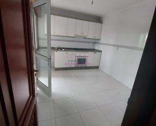 Kitchen of Flat to rent in Vigo   with Balcony