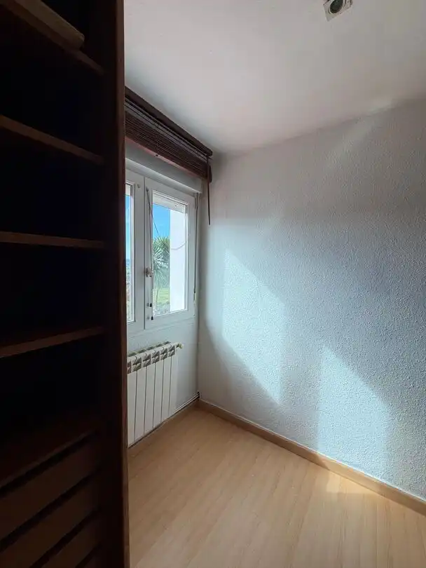 Dormitori de Casa adosada en venda en Villaviciosa amb Calefacció, Jardí privat i Terrassa