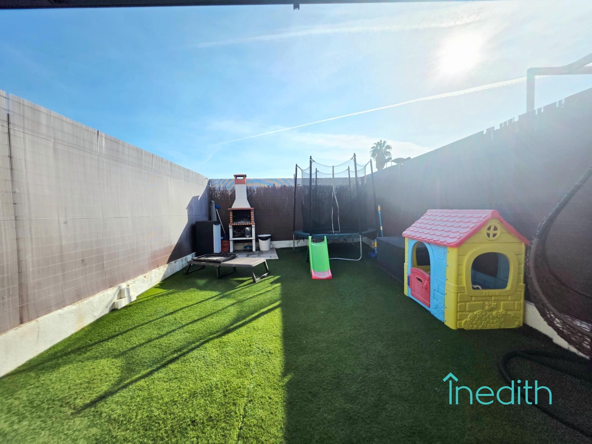 Garden of Single-family semi-detached for sale in Vilanova i la Geltrú  with Heating, Private garden and Parquet flooring