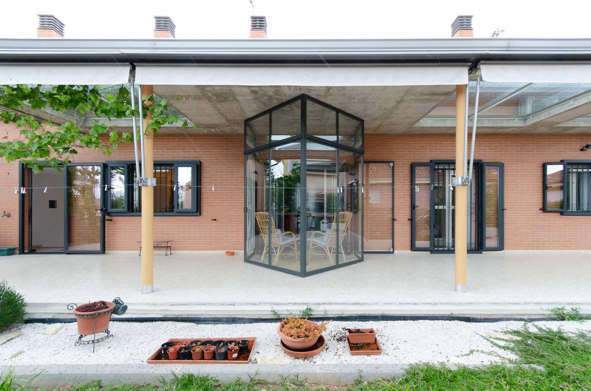 Exterior view of House or chalet for sale in Valdetorres de Jarama  with Air Conditioner, Heating and Private garden
