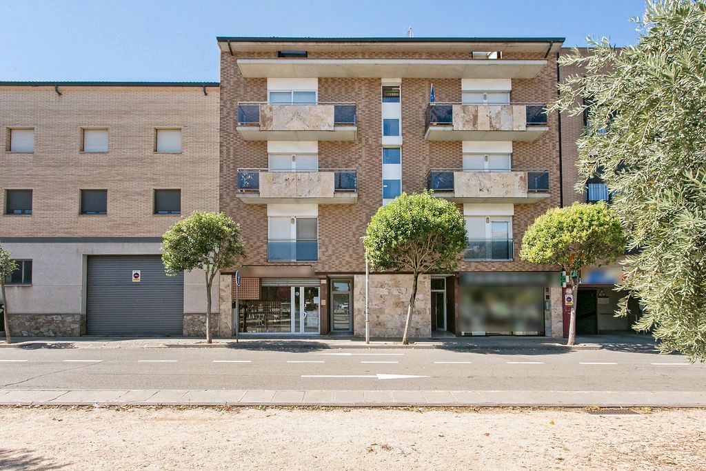 Vista exterior de Dúplex en venda en Sant Fruitós de Bages amb Parquet