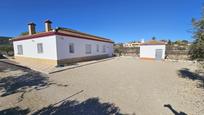 Vista exterior de Finca rústica en venda en Castalla amb Calefacció