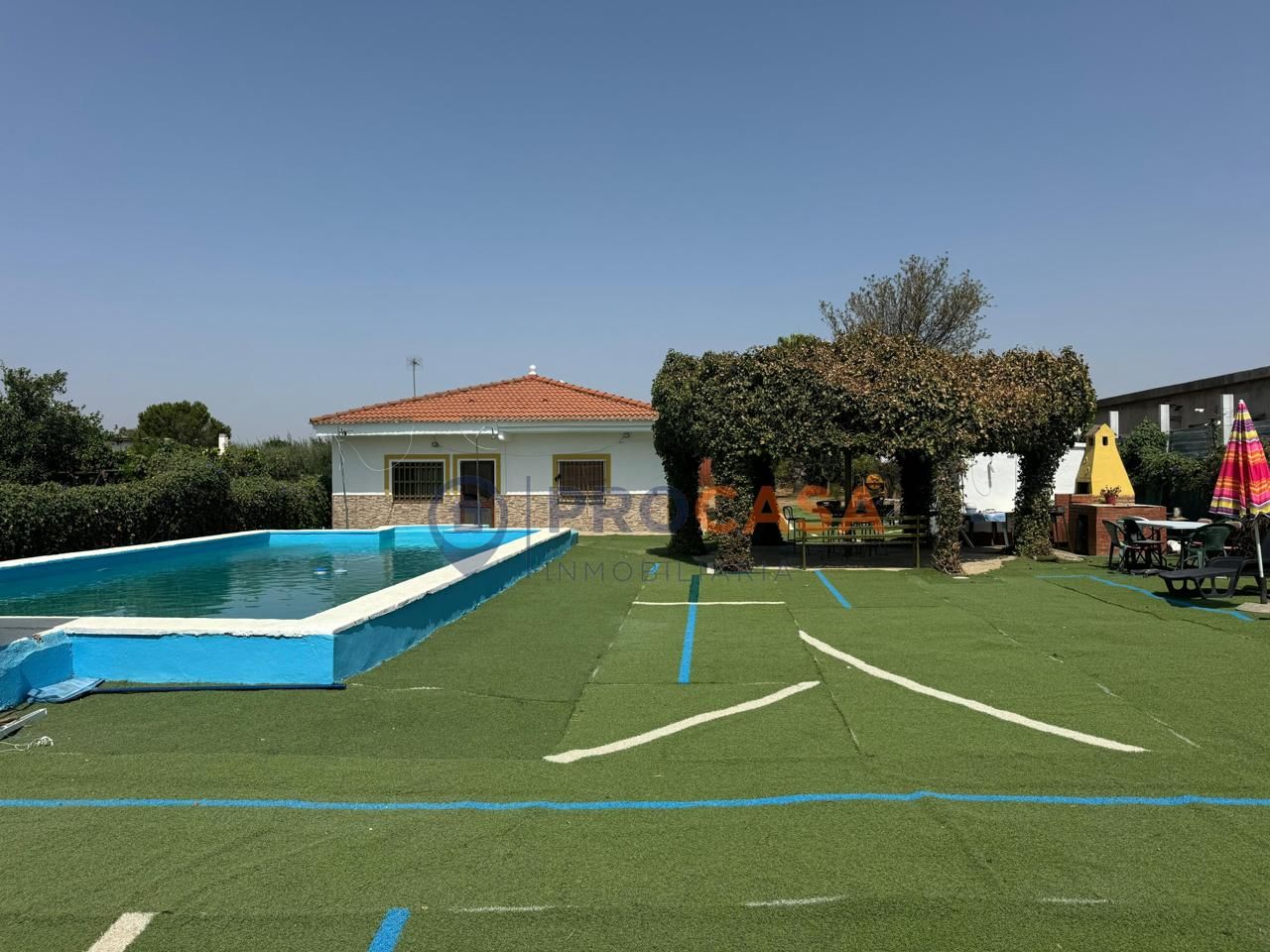 Piscina de Finca rústica en venda en Alcalá de Guadaira