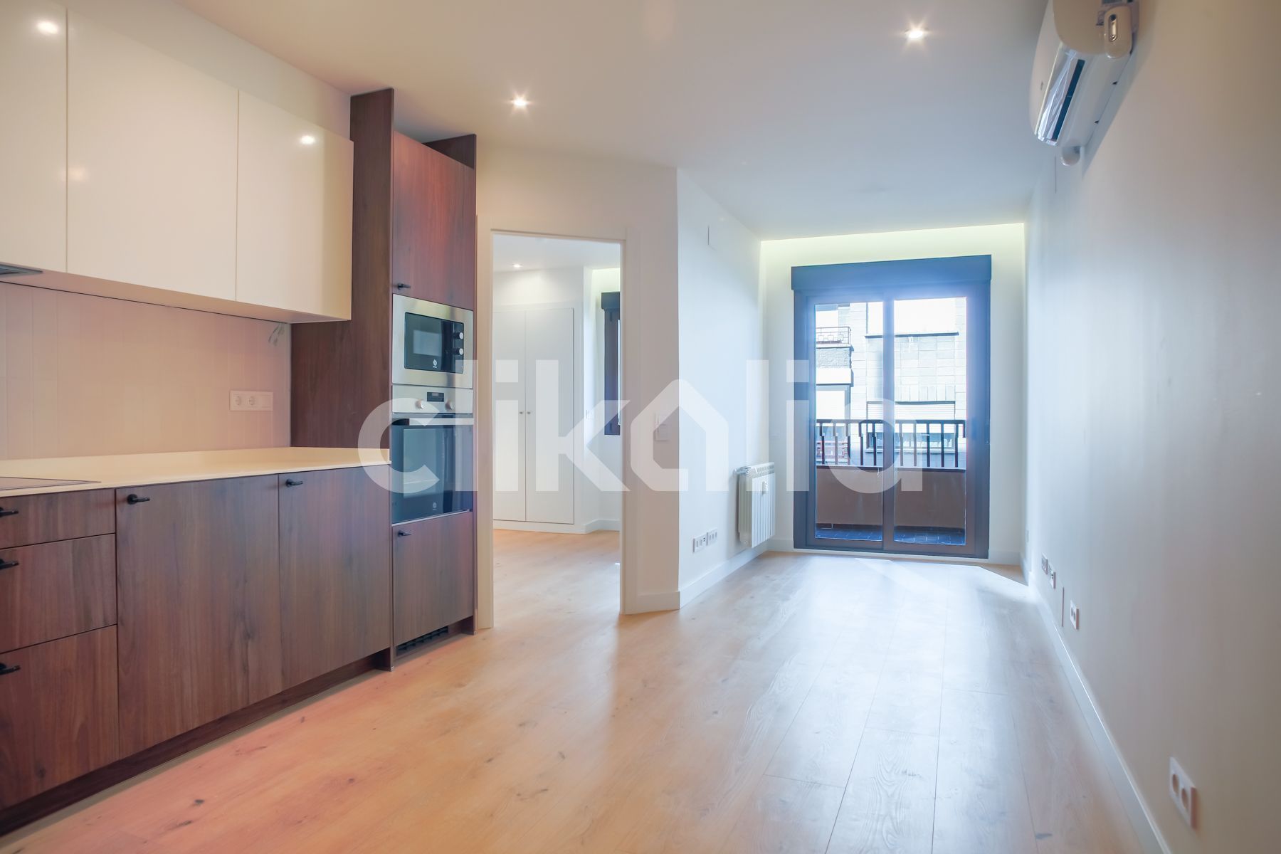Kitchen of Flat for sale in  Madrid Capital  with Air Conditioner, Heating and Terrace