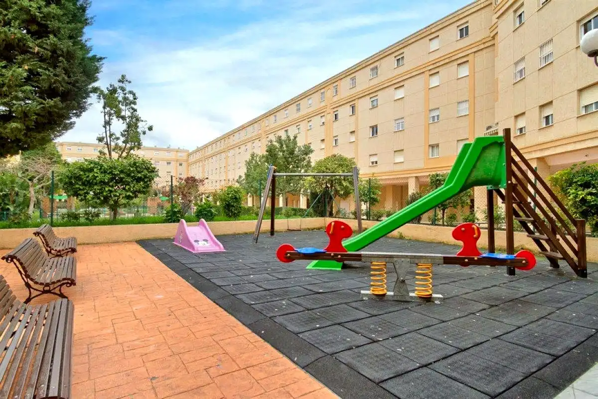 Àtic de lloguer a Plutarco, El Cónsul - Ciudad Universitaria - El Romeral