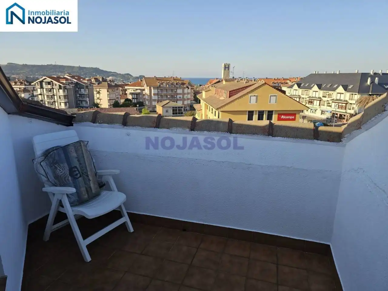 Terrassa de Apartament en venda en Noja amb Calefacció, Terrassa i Moblat
