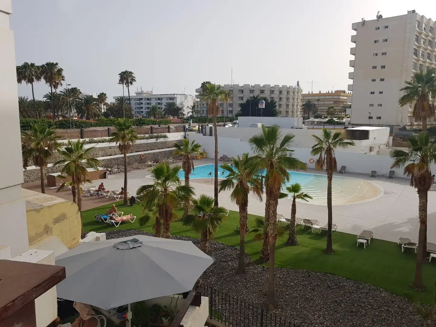 Piscina de Apartamento en venta en San Bartolomé de Tirajana con Aire acondicionado, Amueblado y Horno