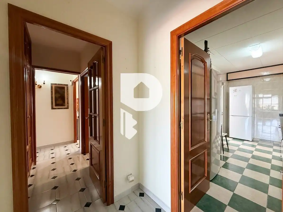 Flat for sale in Sant Vicenç Dels Horts  with Air Conditioner, Heating and Terrace