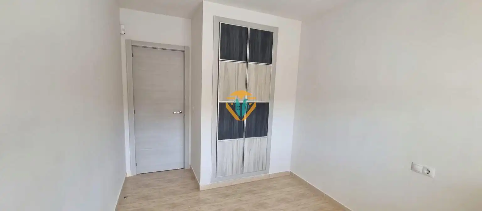 Casa aparellada amb piscina en venda a El Tossal - Bello Horizonte, imagen 37