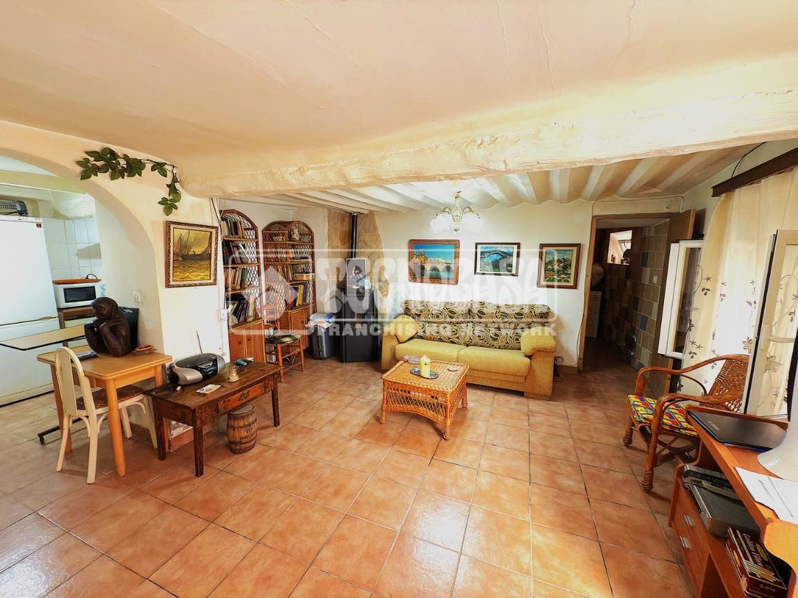 Sala de estar de Casa adosada en venta en Villaconejos de Trabaque con Calefacción y Amueblado