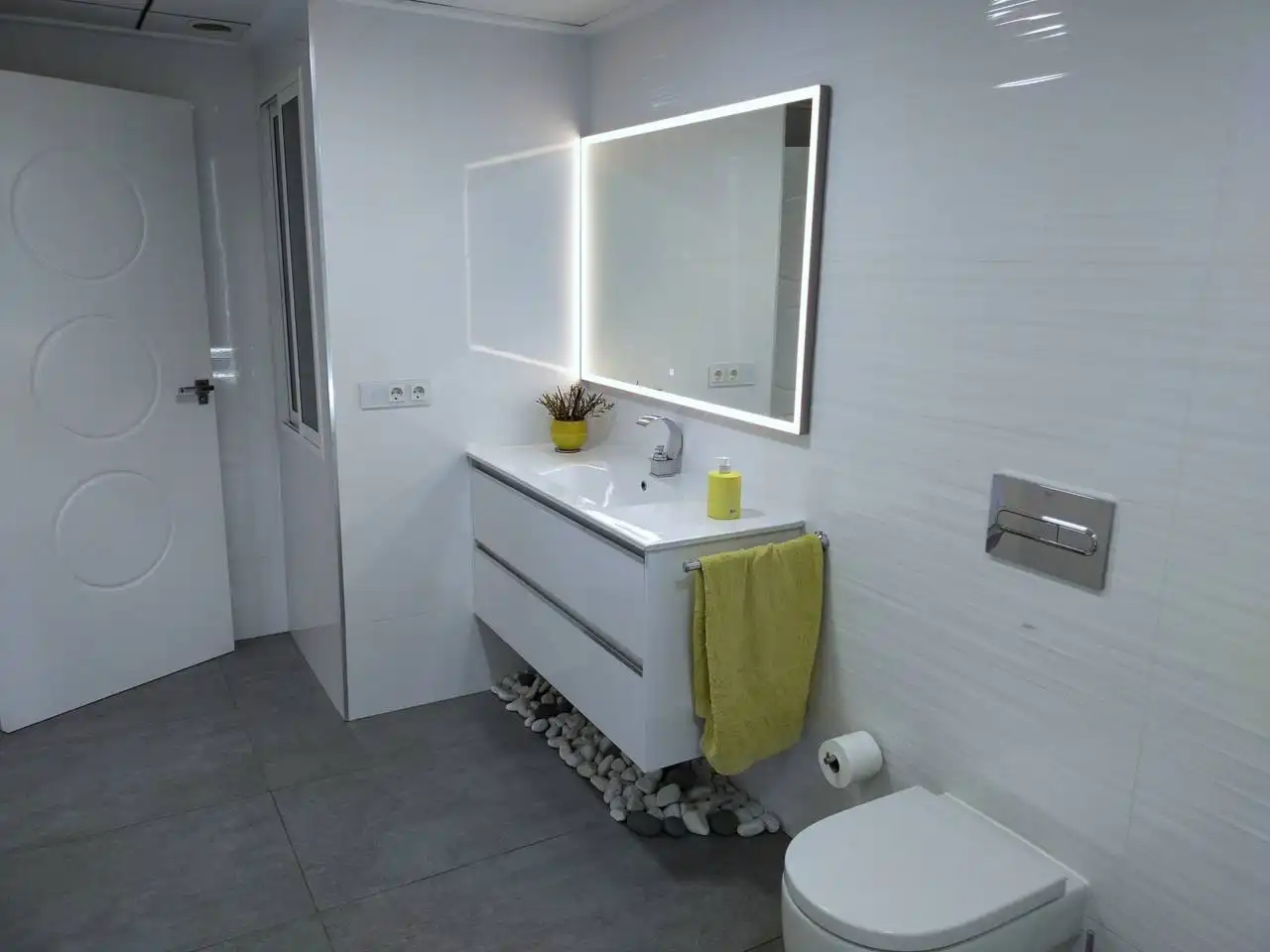 Baño de Piso en venta en Elche / Elx con Trastero