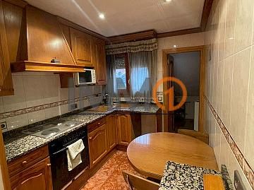 Foto 2 de Piso en venta en Bixessarri - Aixovall, Sant Julià de Lòria