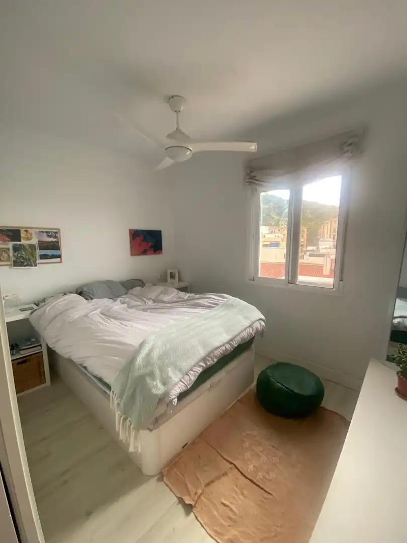 Habitación de Piso de alquiler en Málaga con Aire acondicionado, Amueblado y Balcón