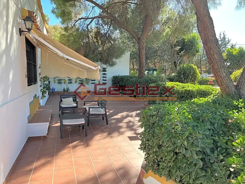 Casa amb piscina en venda a Almendralejo, imagen 7