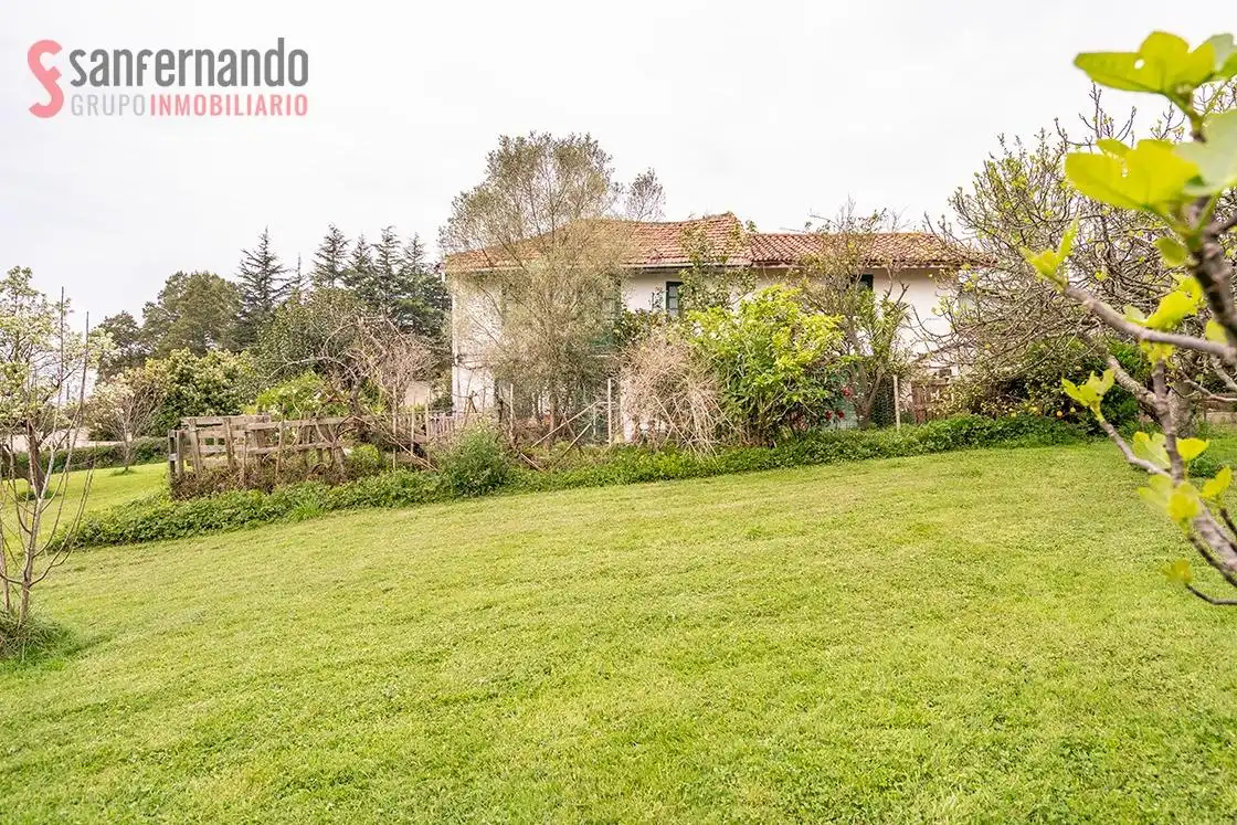Finca rústica en venta en Torrelavega  con Trastero