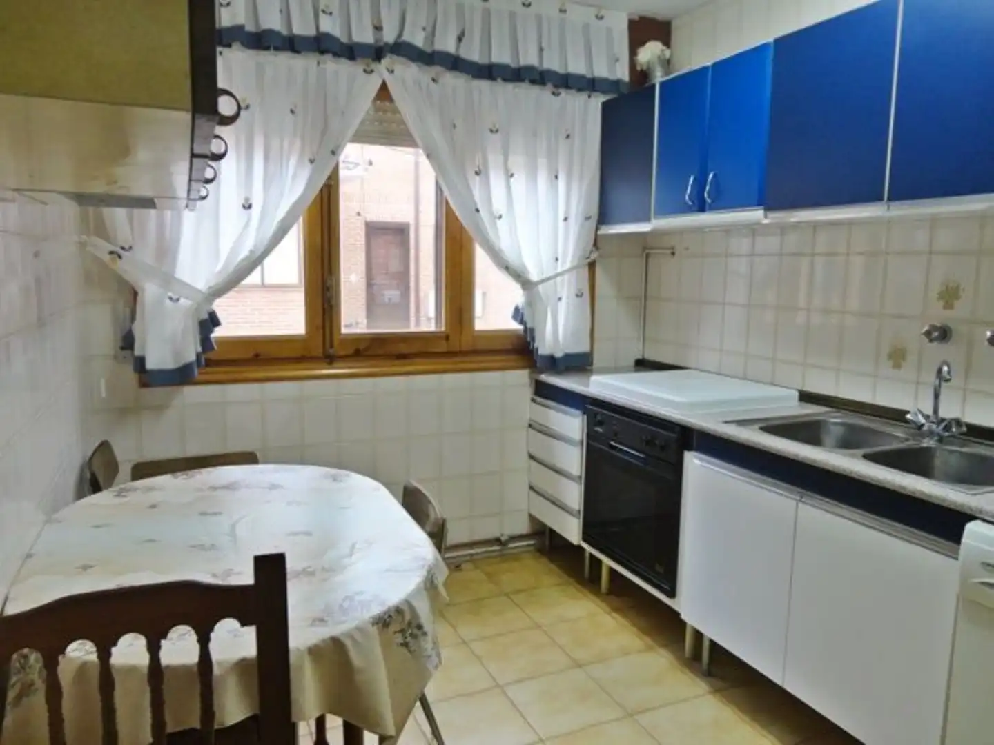 Kitchen of Houses for sale in Salas de los Infantes  with Heating and Private garden
