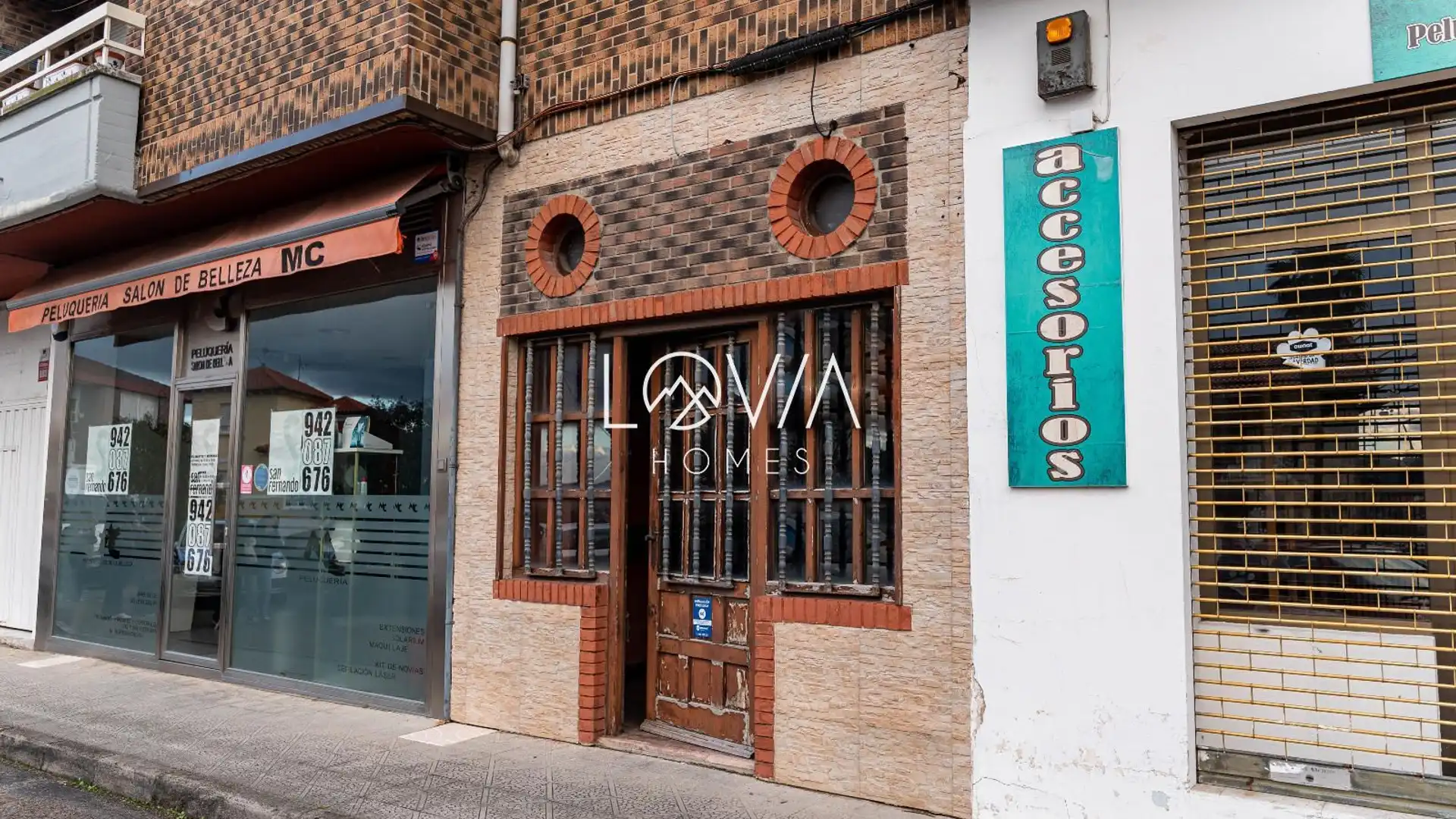 Vista exterior de Local en venta en Torrelavega 