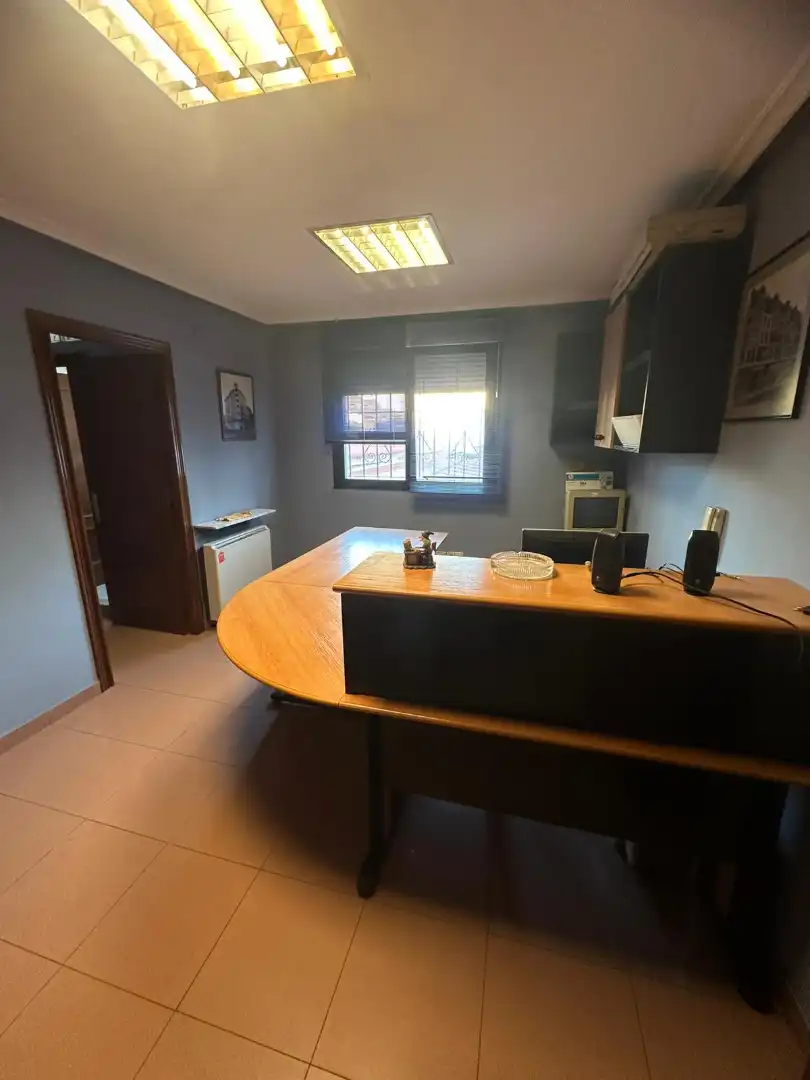 Cocina de Oficina de alquiler en Langreo con Amueblado