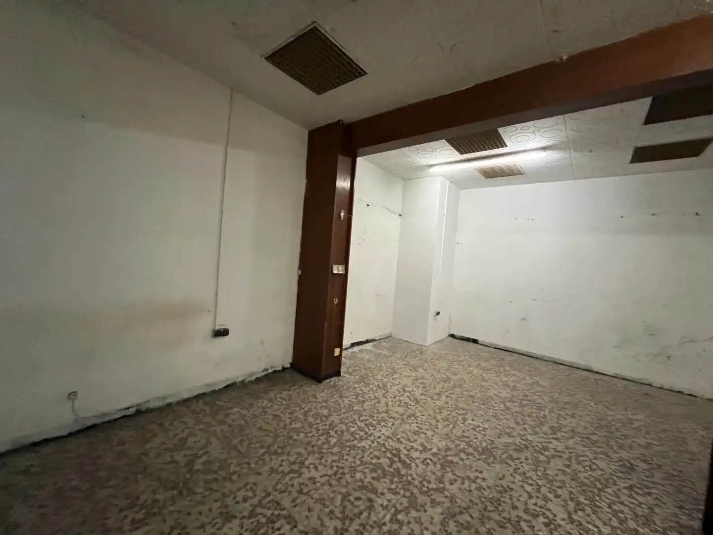 Ground floor for sale in Barcelona  with Alarm