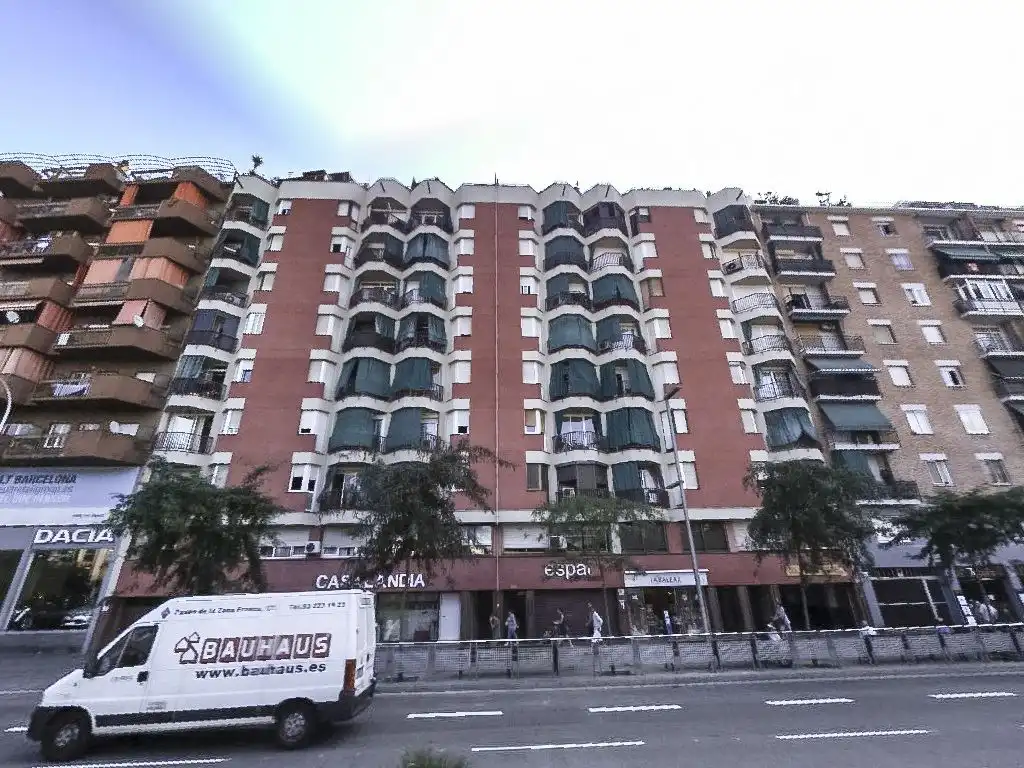 Vista exterior de Àtic en venda en Barcelona amb Terrassa