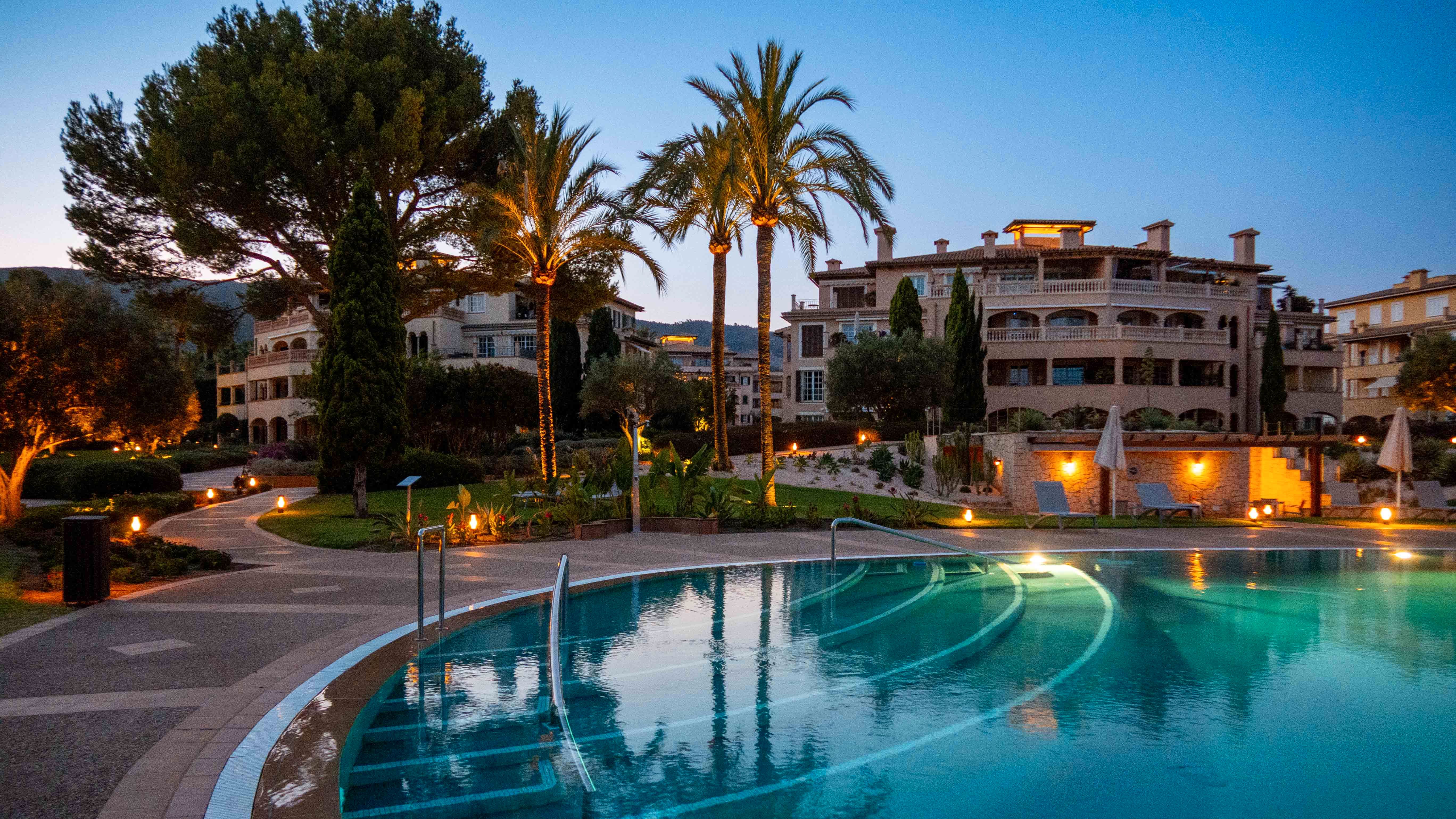 Piscina de Apartament de lloguer en Calvià amb Aire condicionat, Moblat i Piscina comunitària