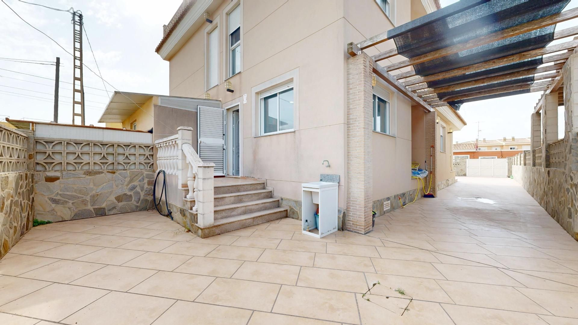 Vista exterior de Casa o chalet en venta en Cullera con Aire acondicionado, Terraza y Balcón