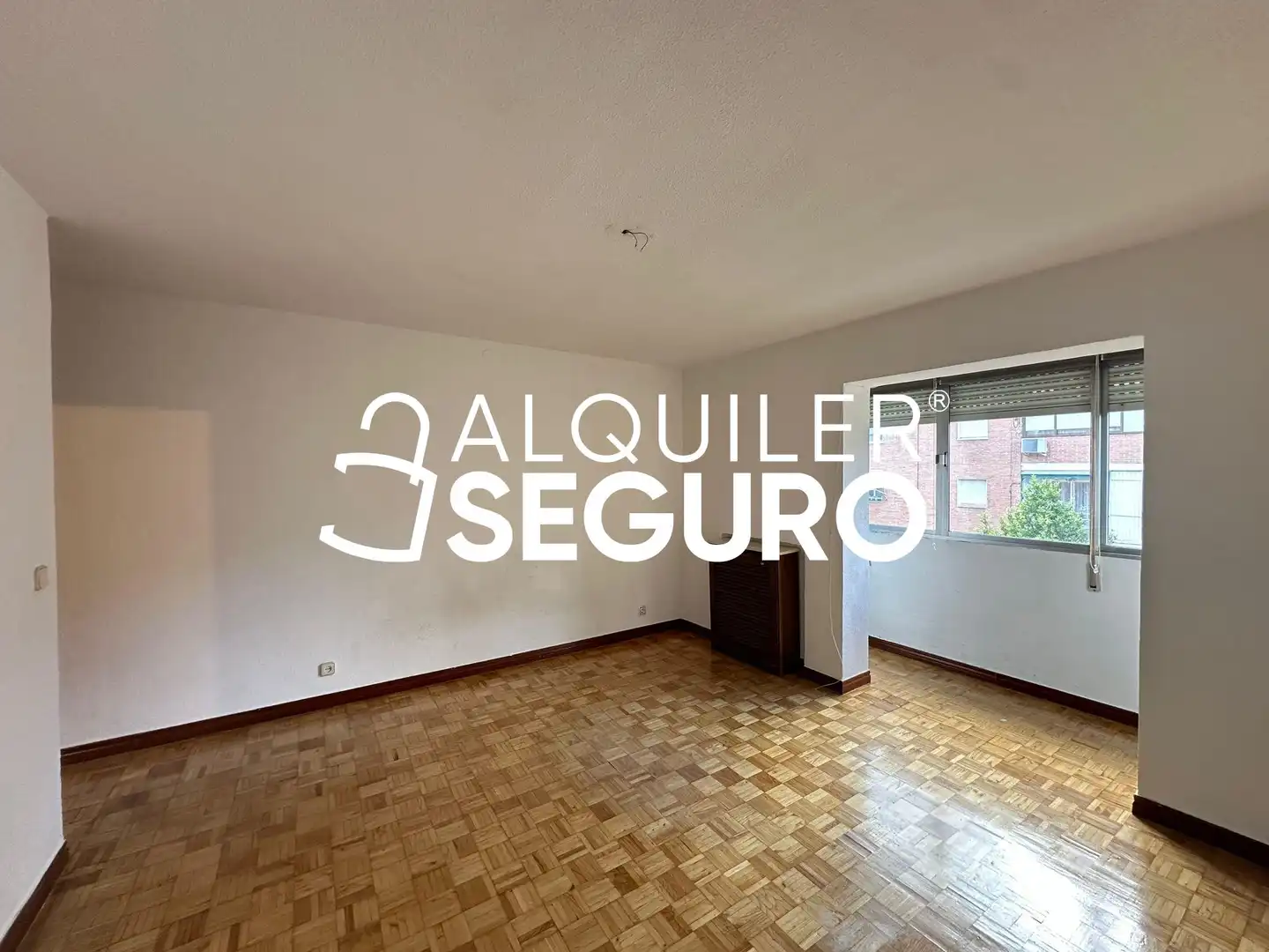 Habitación de Piso de alquiler en Madrid con Aire acondicionado, Calefacción y Amueblado