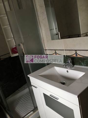 Piso en Alquiler en Rúa de Santa Cristina en Casco Histórico