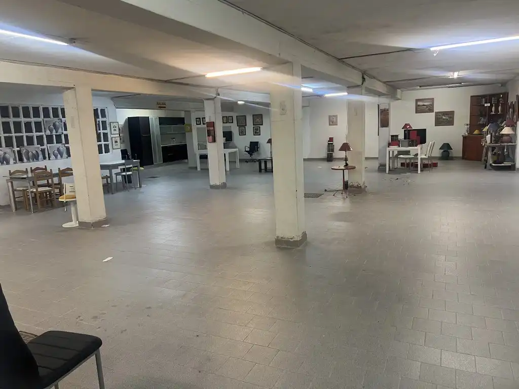Local commercial à louer à Avenida Fonteculler 70, imagen 14