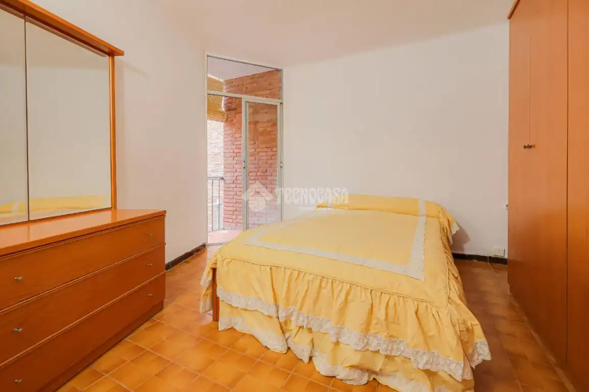 Schlafzimmer von Wohnung zum Verkauf in Barcelona mit Balkon