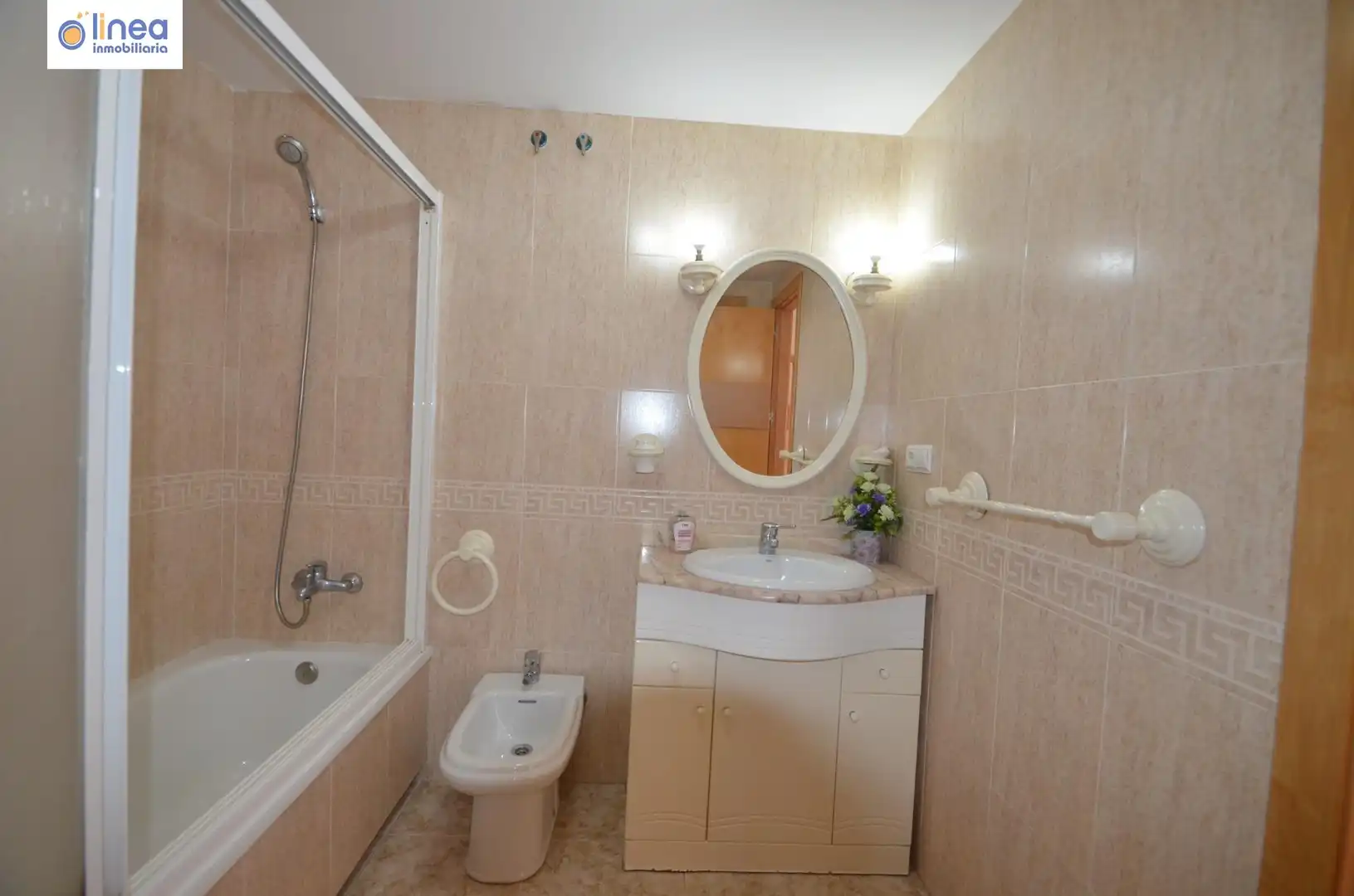 Bathroom of Flat for rent in Roquetas de Mar  with Air Conditioner, Terrace and Storage room