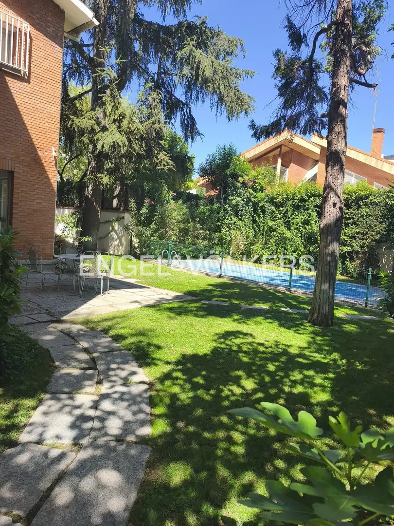 Garden of Houses for rent in Madrid  with Air Conditioner, Heating and Private garden