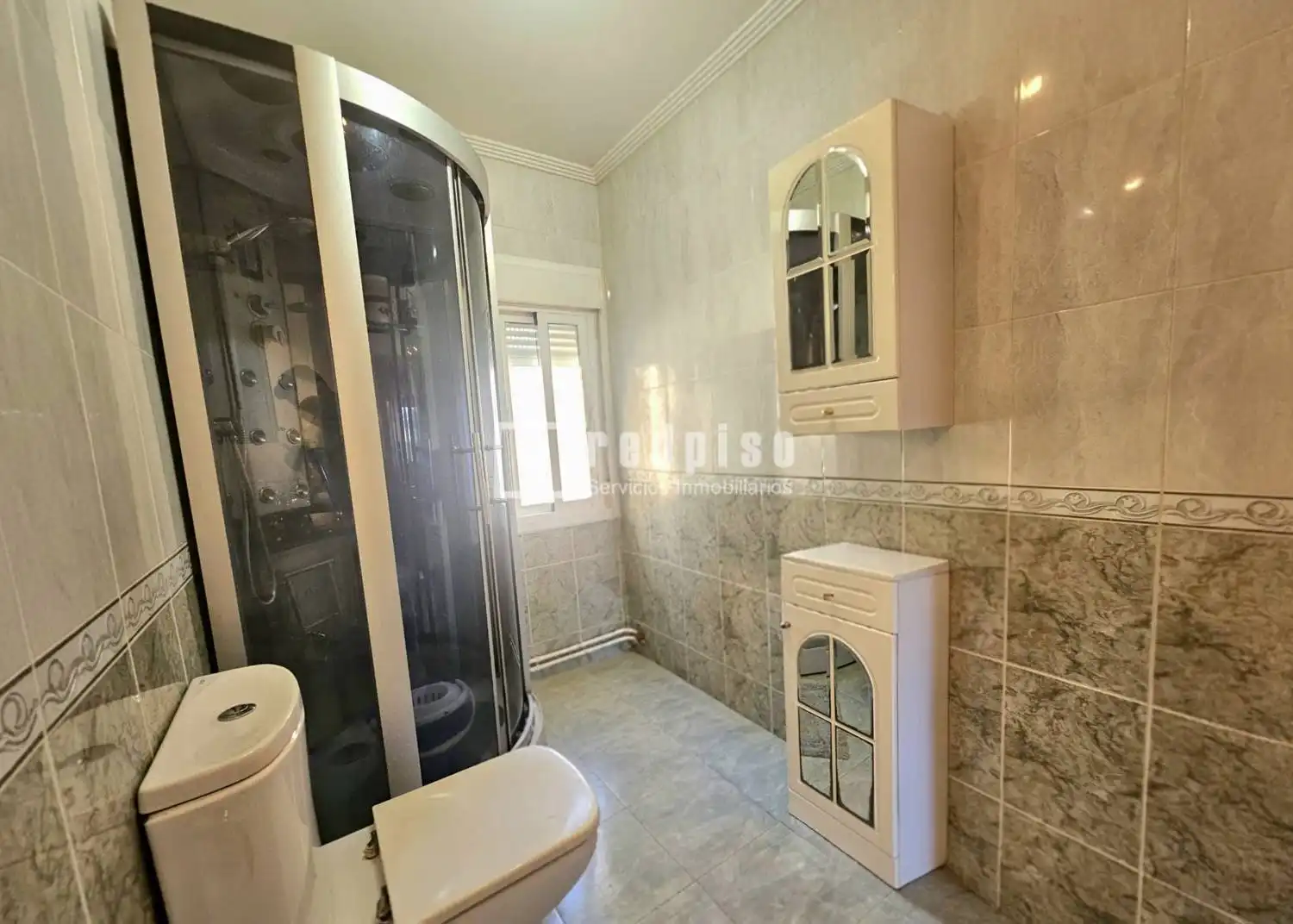 Habitación de Piso en venta en Alcalá de Henares con Aire acondicionado, Calefacción y Jardín privado