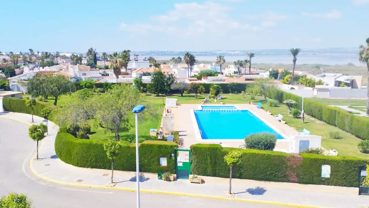 Piscina de Casa o xalet en venda en Torrevieja amb Piscina