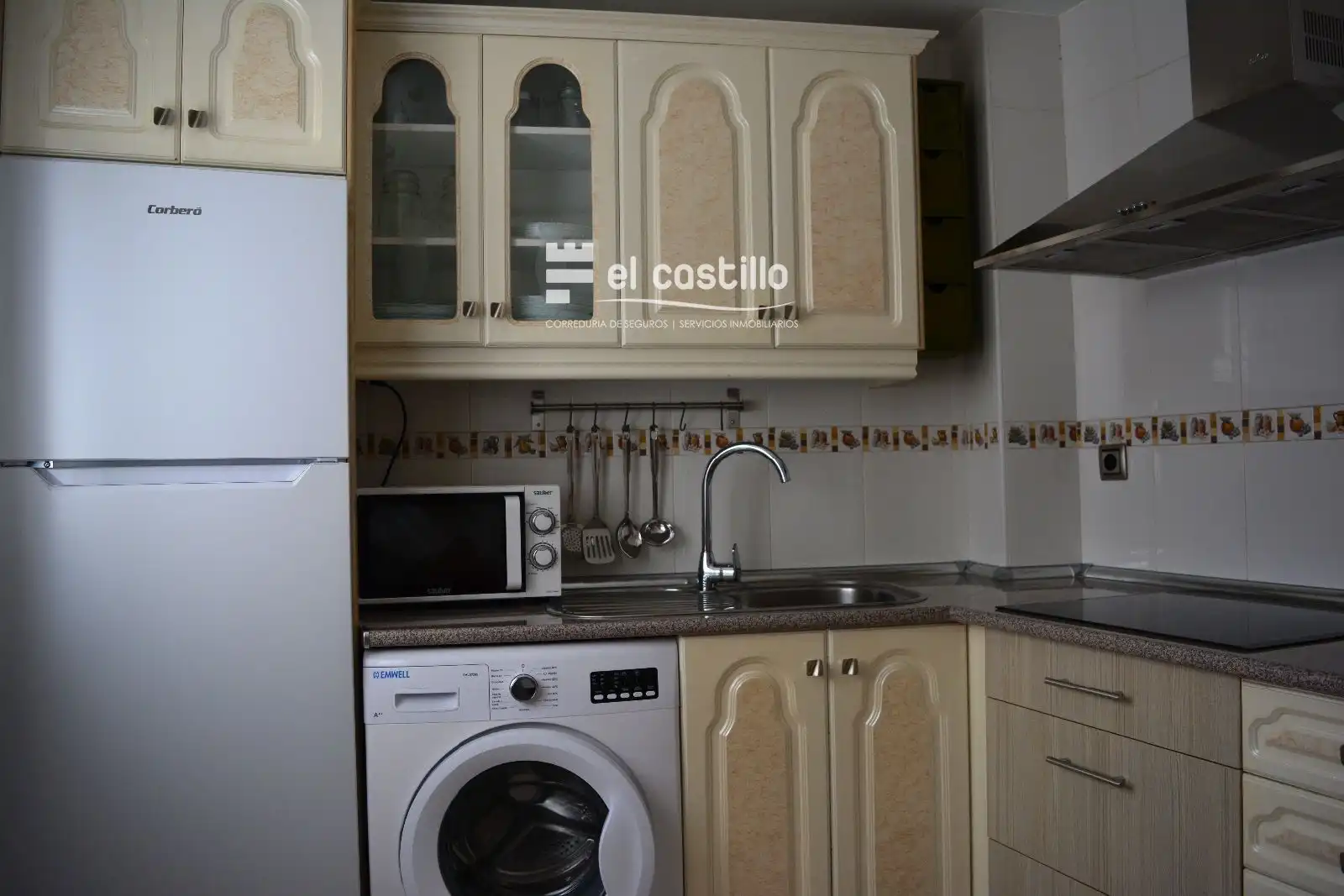Cocina de Piso en venta en Sotillo de la Adrada con Calefacción, Trastero y Amueblado